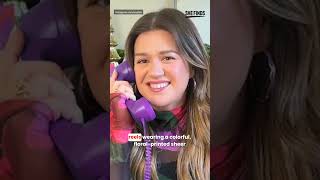 Kelly Clarkson Stuns in Mesh Turtleneck and Jeans, Fans Say