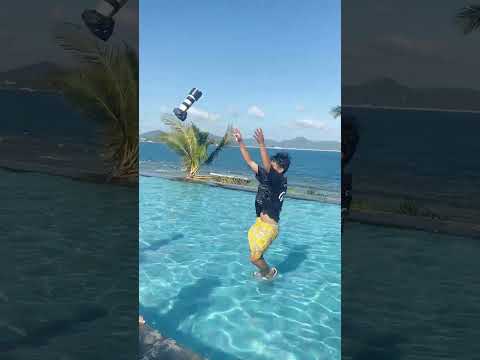 The video of the swimming pool photoshoots is very funny#funny #streetphotograpy