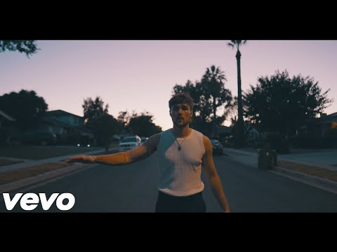 Munn - Vino (Official Lyric Video)