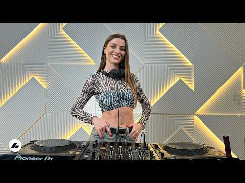 Alisha DJ - Live @ Radio Intense / Melodic Techno & Progressive House Mix 2024