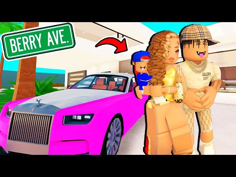 I Got ADOPTED By The RICHEST FAMILY In BERRY AVENUE RP! (Berry Avenue Roleplay)