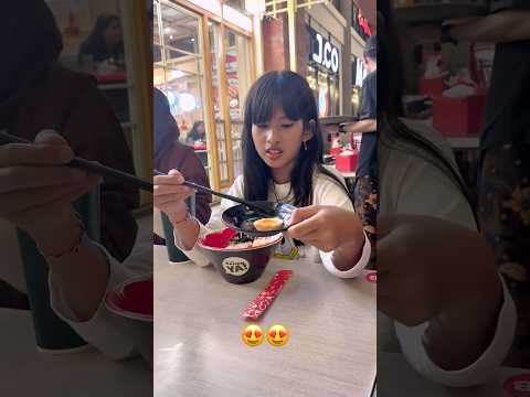 ASTAGA!! KDISTA MALAH KETAGIHAN MAKAN TELUR SETENGH MATANG🤤🤤#viralvideo #viraltiktok #tranding