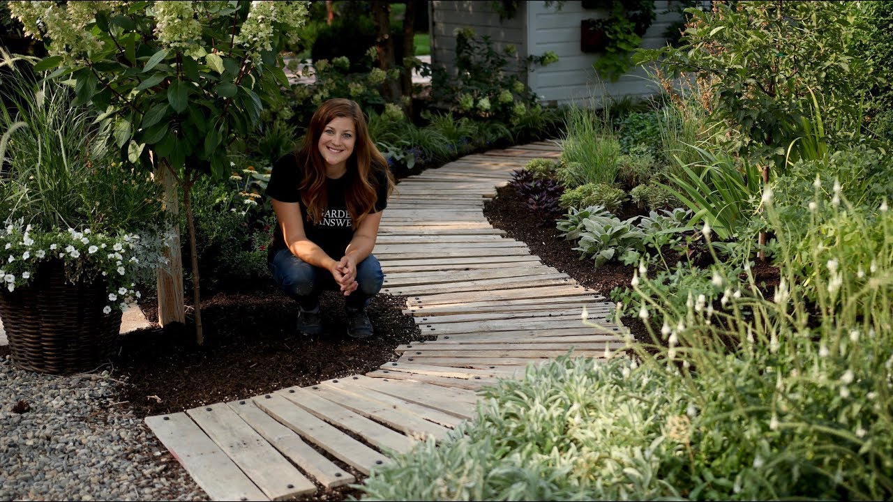 Pallet Walkway EASY DIY PROJECT!
