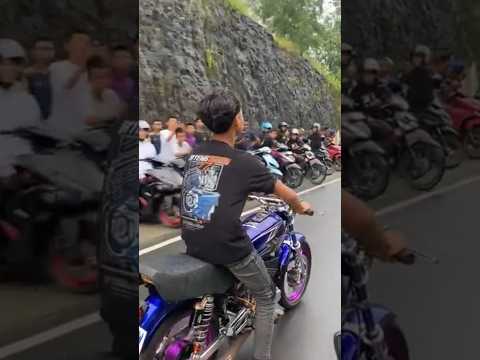 AUTO JADI ARTIS JALANAN KALAU PAKE RX KING KEK GINI🤙#2stroke #rxkingspekblayer