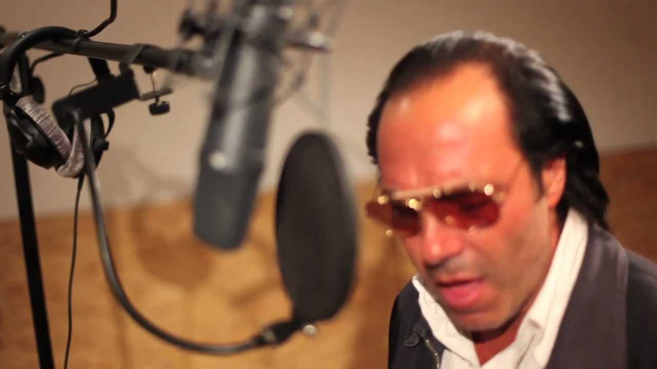 ANTONELLO CUOMO  canta VENDITTI