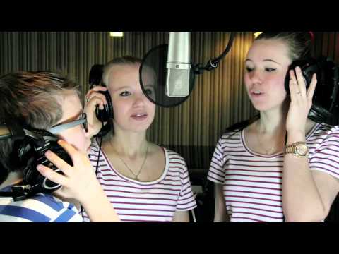 THE THREE GEES das ist Conni