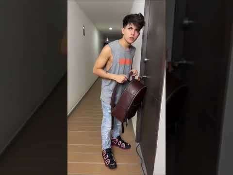 Tik Tok de / Juan Daniel Ibarra