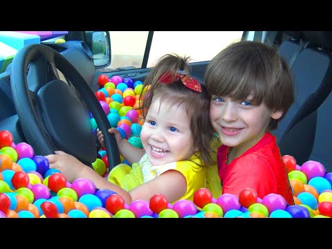 Five Kids Family We are in the car | Wheels On The Bus Song Nursery Rhymes & Children's Song