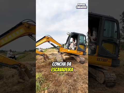 ESSA MULHER IMPRESSIONOU A TODOS AO COLOCAR A ESTEIRA DESSA ESCAVADEIRA USANDO APENAS A CONCHA