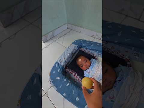 kasih bola ke dede satria