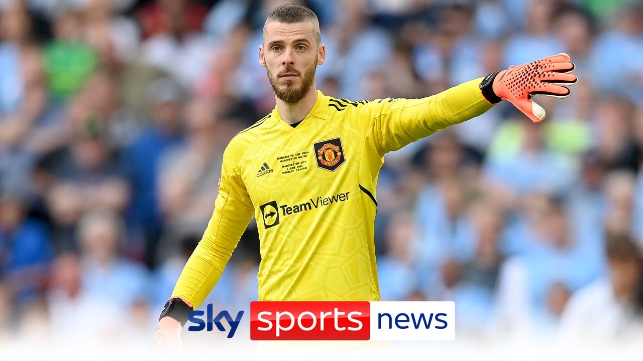 David de Gea is considering whether to join Genoa as a free agent