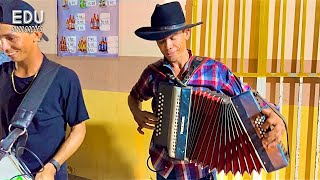 Forrozeiros Pé de Serra e Machadinho dos 8 Baixos #arreiodeouro #karaveia #forrodevaquejada 