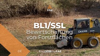 Der FAE Forstmulcher mit Bite Limiter Technologie mit einem John Deere Kompaktlader