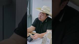 Nobody knows this Trump phone better than I do... #trump #china  #smartphone #unboxing #chinesetrump