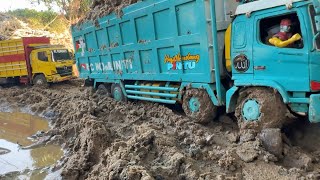 Tenaga MONSTER ‼️🔥 rc truk HINO 500 trinton MENARIK truk yang kecebur ke sungai