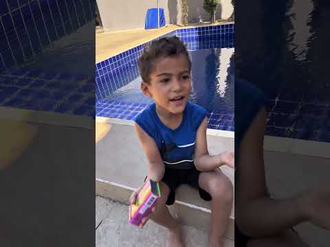 Ele disse que era a fita de dodói!