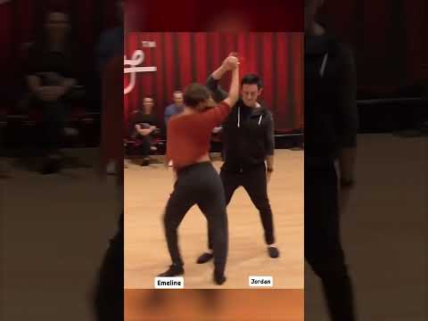 Rastgele Eş Rastgele Şarkı Doğaçlama: Macarena #shorts