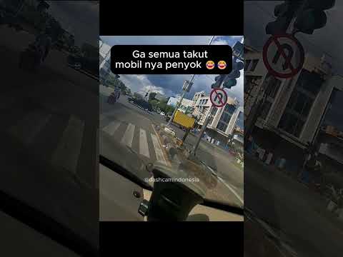 Ga semua takut mobilnya penyok 😂😂 #dashcam #dashcamindonesia #short #shortvideo