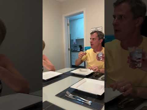 meu primeira vez bebendo sim mãe #shorts