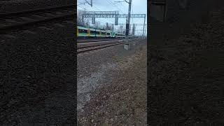 Stadler Flirt Kolei Mazowieckich w trasie #shorts #shortsvideo #train #railway
