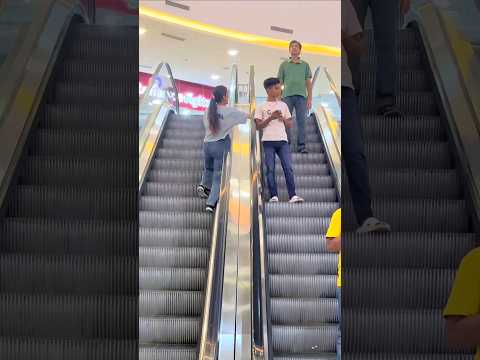 hair straching prank 😜 in Escalator #shorts #shortsfeed #funnyprank #funny #viralprankvideo #prank