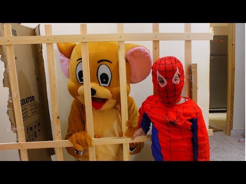 Spider Man sends Jerry to JAIL!!! Kinderlieder und lernen Farben Baby spielen