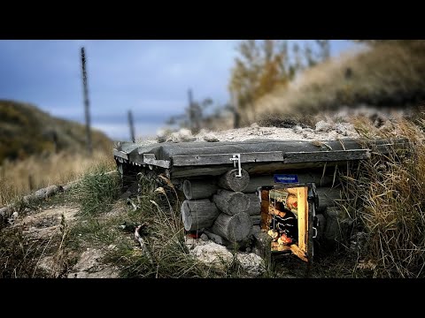 НАШЛИ ЗЕМЛЯНКУ в ГОРАХ | ЗАНОЧЕВАЛИ и СПРЯТАЛИСЬ от НЕПОГОДЫ