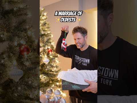 How parents decorate the tree๐ Oldest, Middle, Youngest