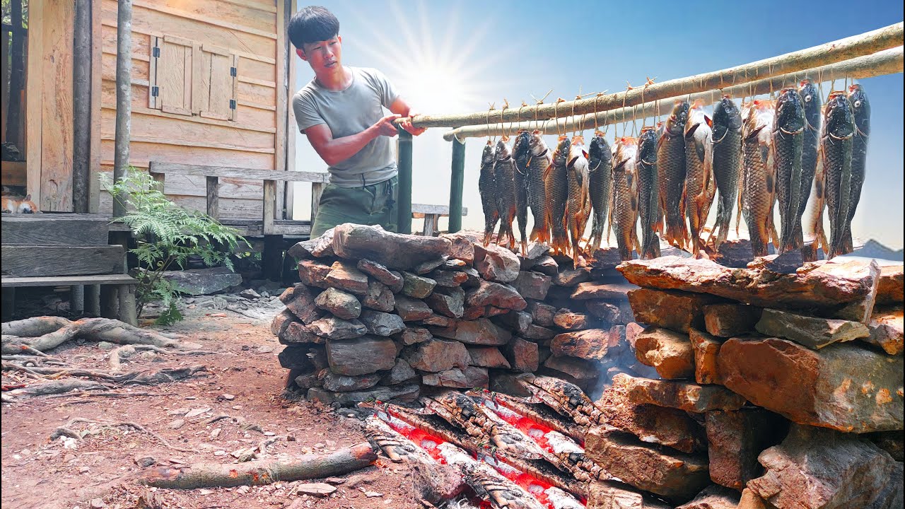 Carp Harvesting, Smoked Fish Making process, Enough to Eat all Year Round. 1 year of Living Off-Grid