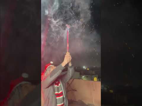 احتفال البنت براس السنة😂.#ضياء_طلال