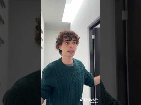 Ese amigo que es distraído: créditos a Mati Spano