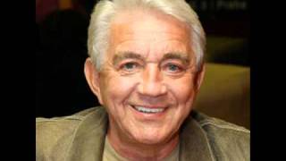 Jiří Krampol - Homosexuál Bohoušek nakupuje kuře