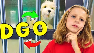 Nastya absolviert Reinigung Herausforderungen für Kinder