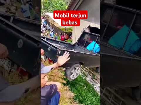 Mobil terjun bebas #viral #mobil