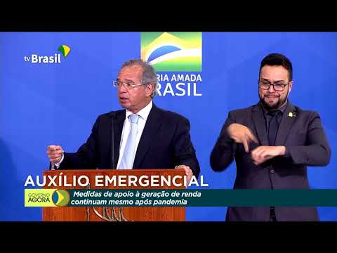 Presidente Jair Bolsonaro assina decreto que prorroga auxílio emergencial
