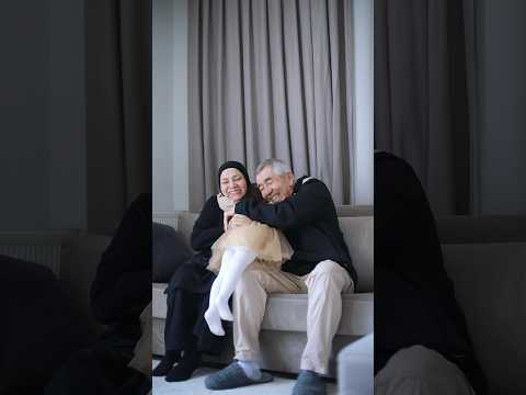 Рядом с родителями мы всегда чувствуем себя детьми ❤️