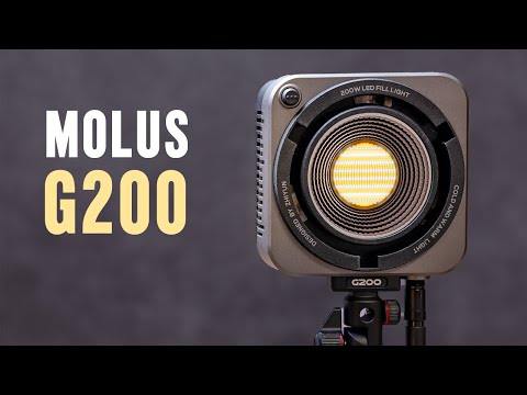 My FAVORITE Light EVER! (ZHIYUN Molus G200)