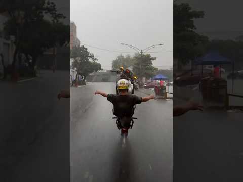 Xj6 na chuva eh mais caro 😍🔥