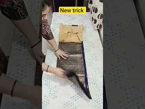How to fold a saree 😊#trending #youtubeshorts #viral #shorts #funny #shortsfeed #viral