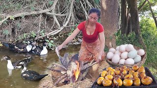 Survival in jungle, Duck hot spicy grilled for food of survival, Egg hot chili cooking So delicious