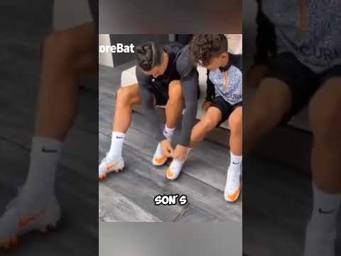 Ronaldo is the best father 🤍