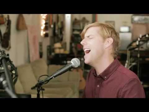 andrew-mcmahon-in-the-wilderness-cecilia-and-the-satellite-shabby-road-sessions-andrew-mcmahon