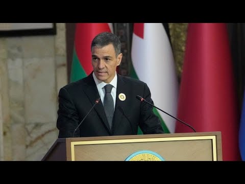 YouTube video thumbnail: Chaos Erupts as Sánchez, Feijóo Trade Corruption Allegations in Parliamentary Session