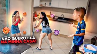 TR0LEI MINHA NAMORADA, CHAMEI UMA FAXINEIRA G4TA PRA NOSSA CASA.