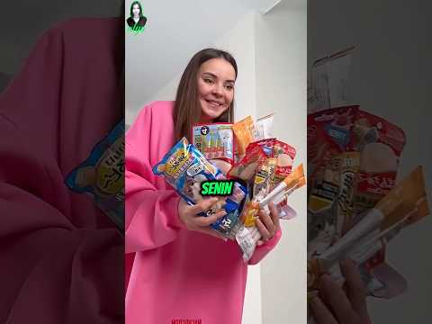 Kedi Pamuk Ödül Karşılığında Evde Böcek Avına Başlıyor 4 #shorts #kedi #aile #eğlenceli