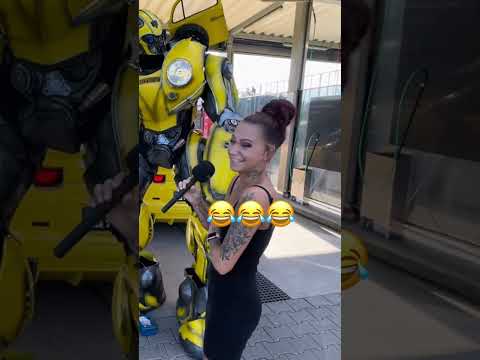 Zkusili jsme nakrmit Bumblebeeho