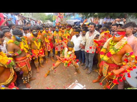 Potharaju Crazy Dance at Balkampet Bonalu 2025 | Bonalu 2025 | Potharaju Beating Public