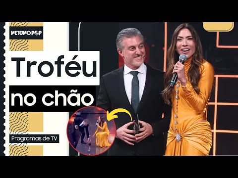 Patricia Abravanel agita Domingão com Huck | Troféu no chão, Jequiti na Globo e homenagem a Silvio