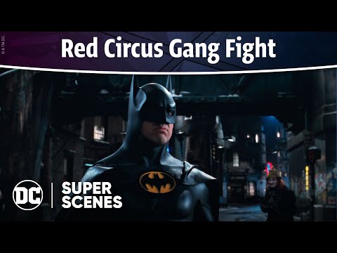 DC Super Scenes: Red Triangle Rumble