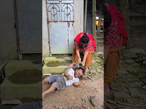 একটু খাবারের জন্য কাদাই গারাগরি খাচ্ছে.🤣😜😎#shorts #shortvideo #shortsfeed #comedy #funny #funnyvideo